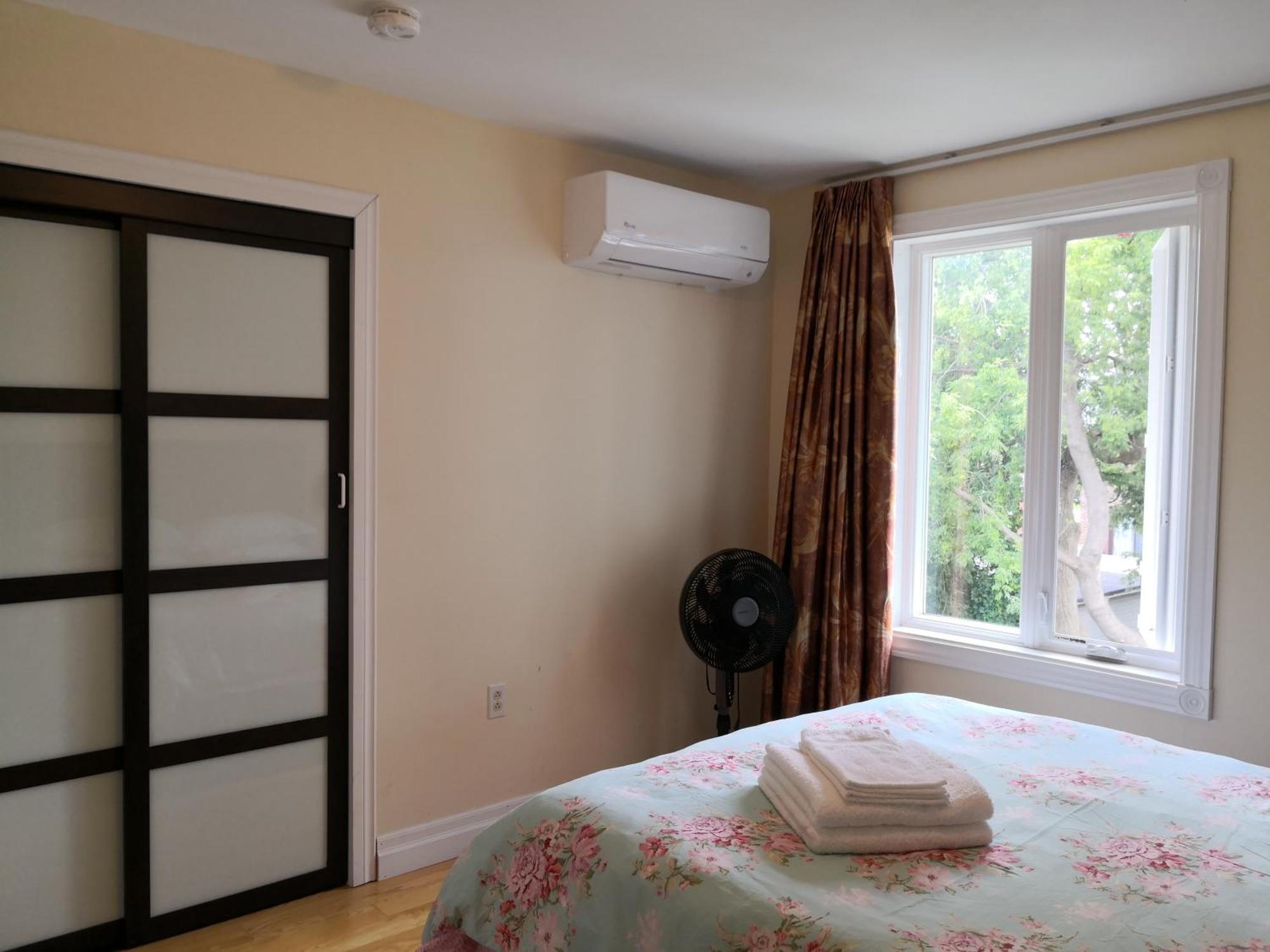 Dairy Homestay تورونتو المظهر الخارجي الصورة